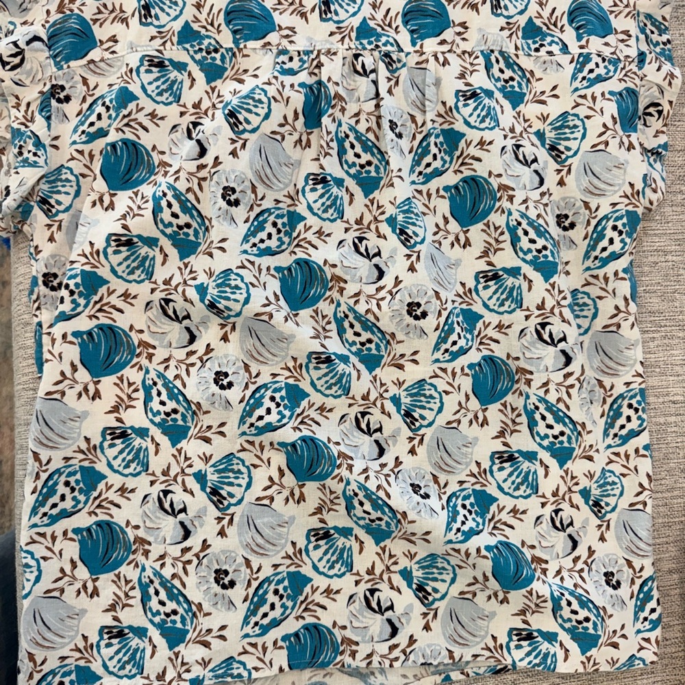 Cute Shell design top! - Picture 5 of 6